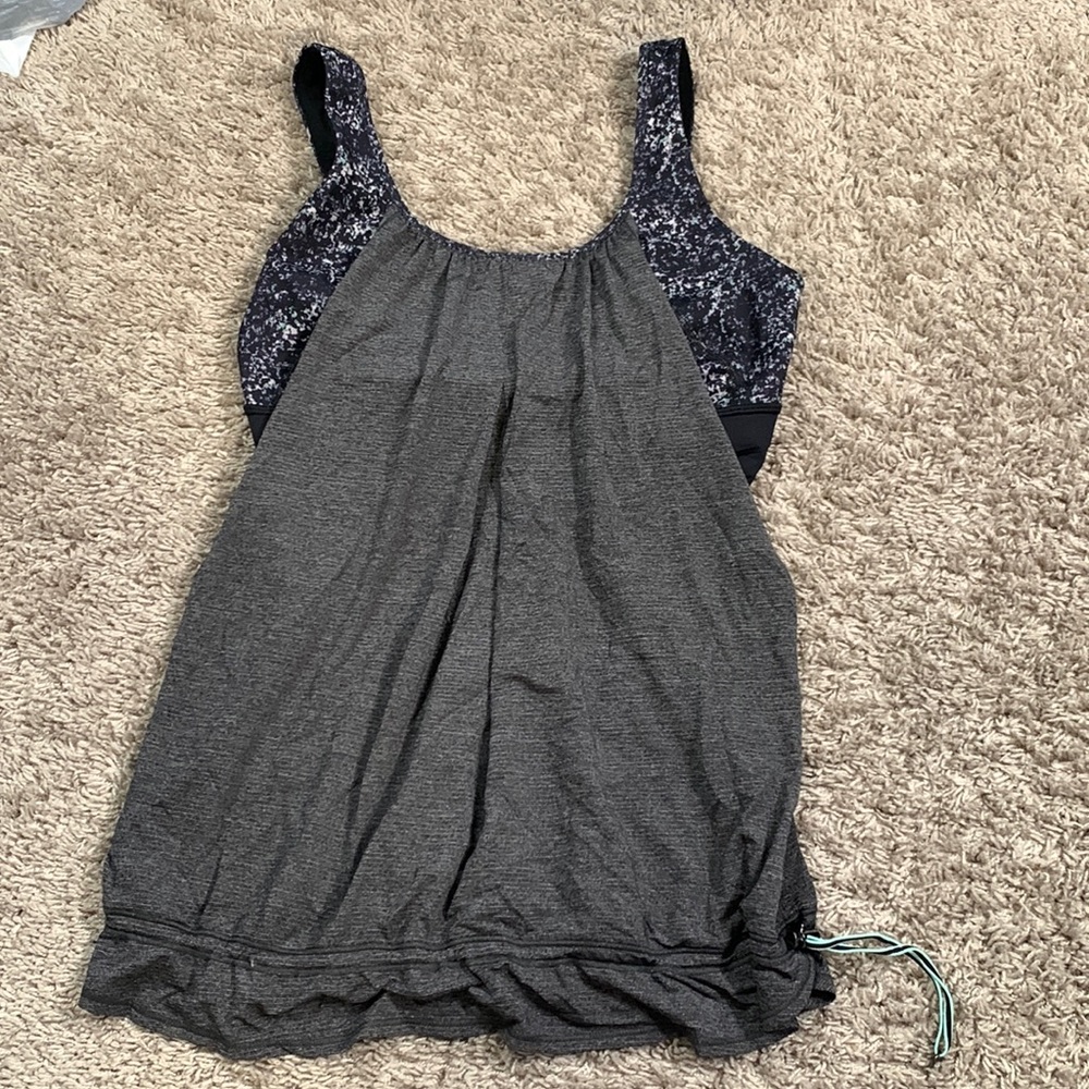 Lululemon top